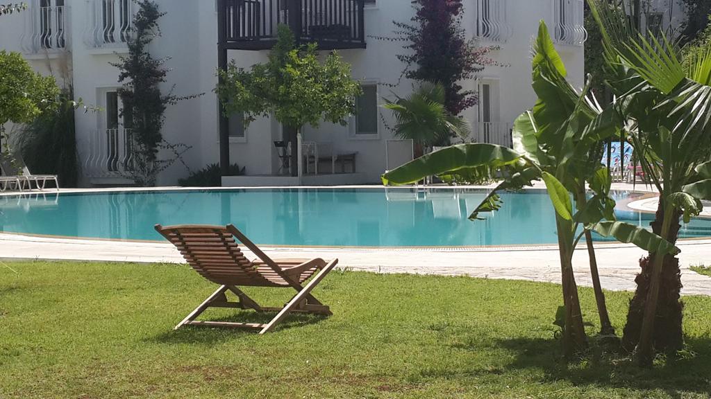 Meis Hotel Bitez Esterno foto